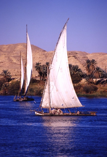 Fahrt unter Segeln auf dem Nil...