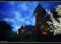 Burg Linn zur blauen Stunde am Abend