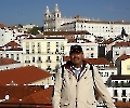 Bin in Lissabon auf der Miradouro de Santa Luzia...