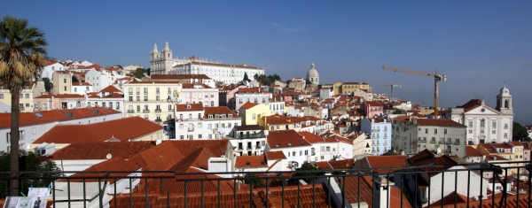 Über den Dächern Lissabon